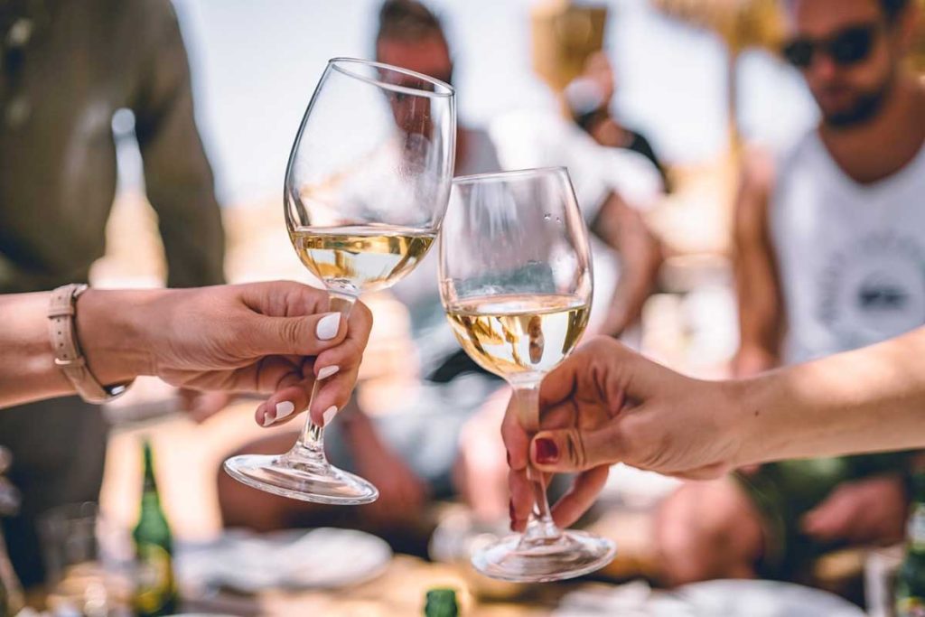 It’s the Most Wine-Derful Time of the Year, Don’t Forget to Reflect - Dreaming of a Debt-Free Christmas? This One’s For You | The Women's Accountant